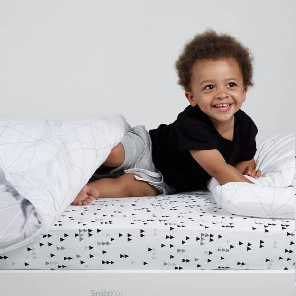 SNUZ Cot Bed Duvet & Pillow Cover - Geo Mono