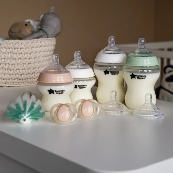 TOMMEE TIPPEE Newborn Bottle Starter Set  