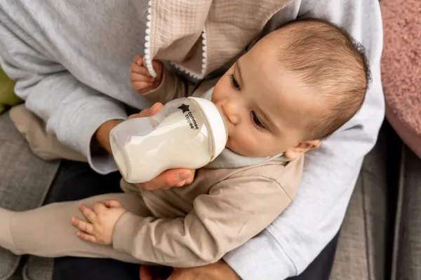 TOMMEE TIPPEE Newborn Bottle Starter Set  