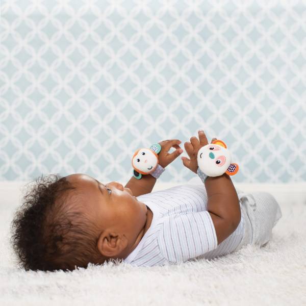 INFANTINO Wrist Rattles -Monkey/Panda clipstrip