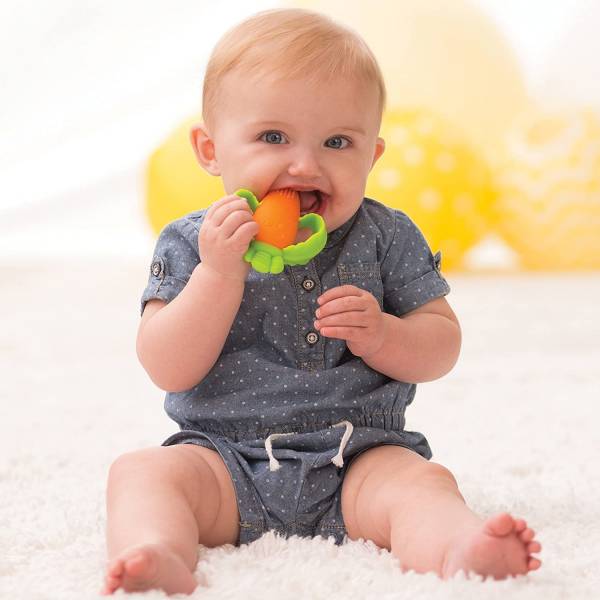 INFANTINO Textured Carrot Teether