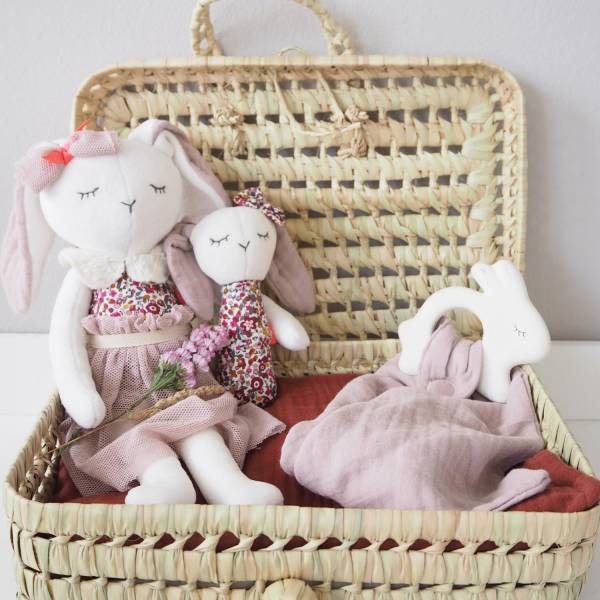 KIKADU Rubber Rabbit with Towel - Pale Rose