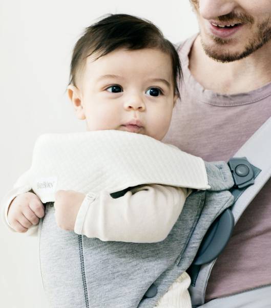 BABYBJORN Bib For Baby Carrier Mini&Move - White