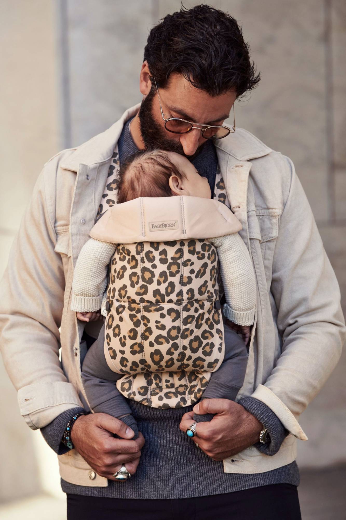 BABYBJORN Carrier Mini Cotton Beige Leopard Mamatoto Mother
