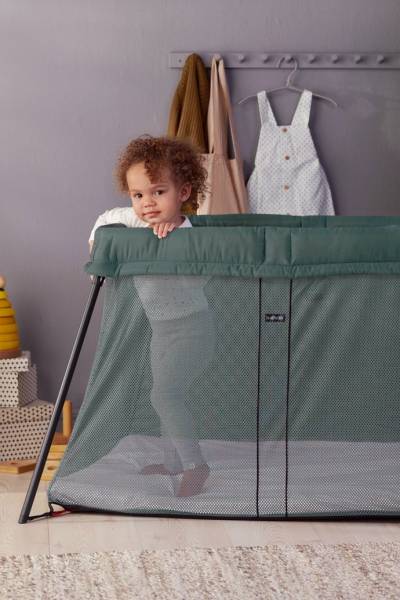 BABYBJORN Travel Cot Light - Dark Green