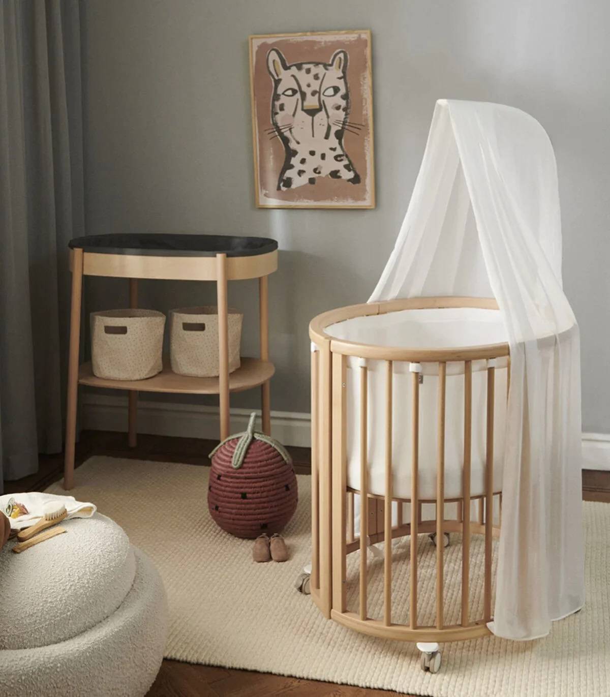 Stokke changing sales table white