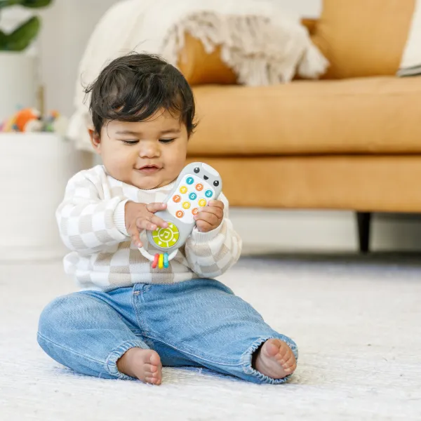 INFANTINO Music & Light Pretend Remote Control
