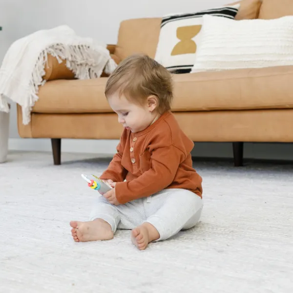 INFANTINO Music & Light Pretend Remote Control