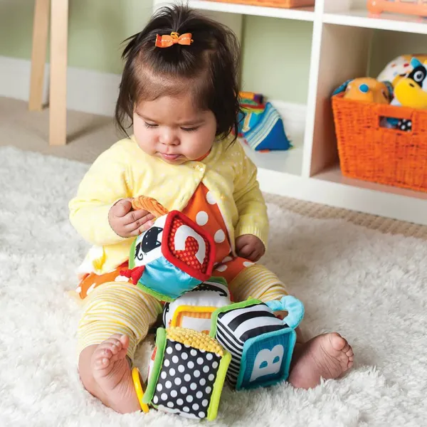 INFANTINO Discover & Play Soft Blocks