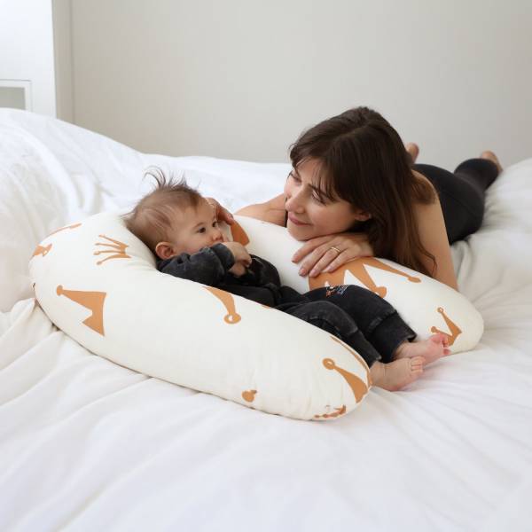 SIMPLY GOOD Nursing Pillow - Brown Crown