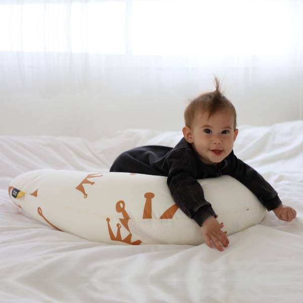 SIMPLY GOOD Nursing Pillow - Brown Crown