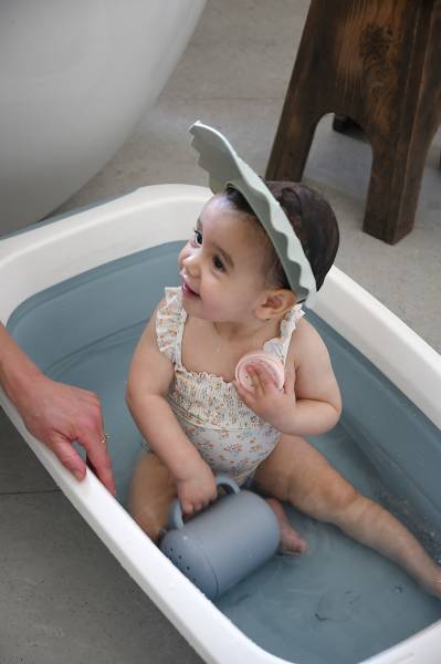 BEABA Silicone Bath Visor - Misty Green