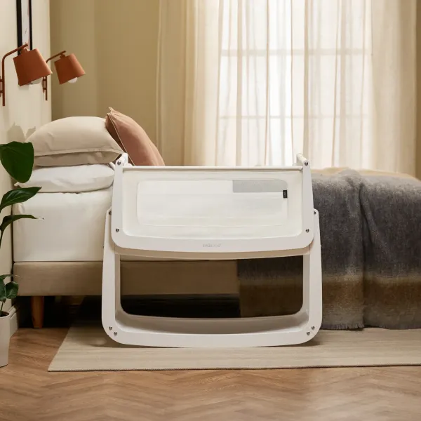 SnuzPod5 Bedside Crib - White