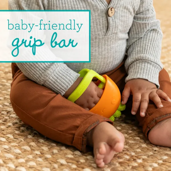 INFANTINO Handy Dandy Teething Mitt - Carrot