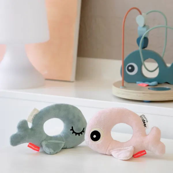 DONE BY DEER Ring Rattle Wally - Blue