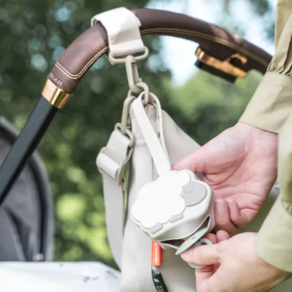 DONE BY DEER Silicone Pacifier Pouch Sheepy - Sand